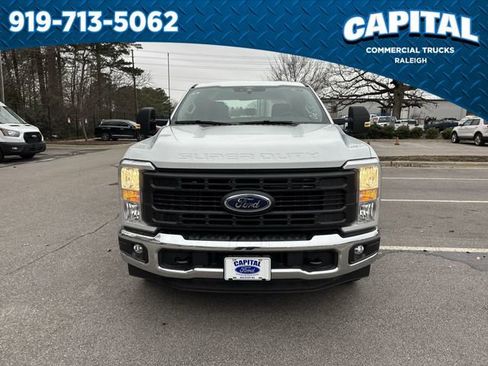 New 2026 Ford F250 XL w/ XL Chrome Package image 3