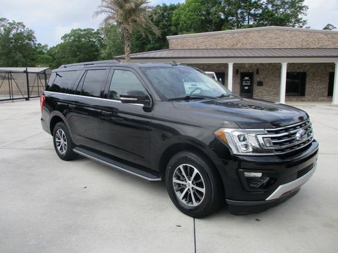 Used 2018 Ford Expedition Max XLT w/ Equipment Group 202A image 3