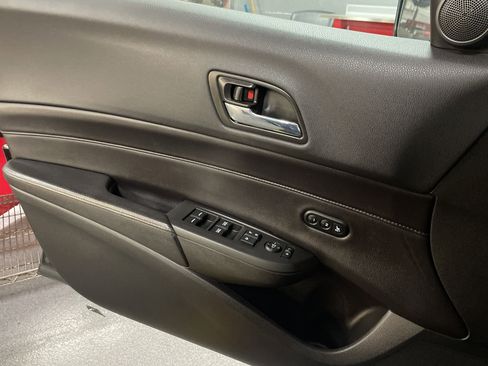 Used 2018 Acura ILX FWD image 14