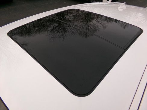 Used 2018 BMW X2 sDrive28i w/ M SportX Package image 17