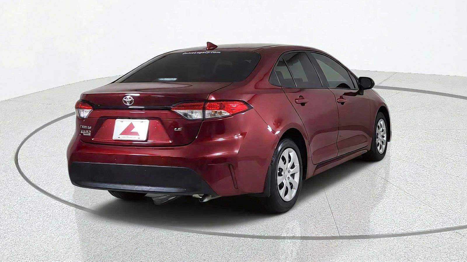 Used 2026 Toyota Corolla LE FWD image 6