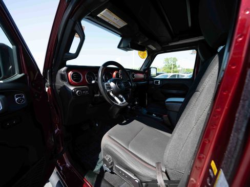 Used 2021 Jeep Wrangler Unlimited Rubicon AWD/4WD image 8