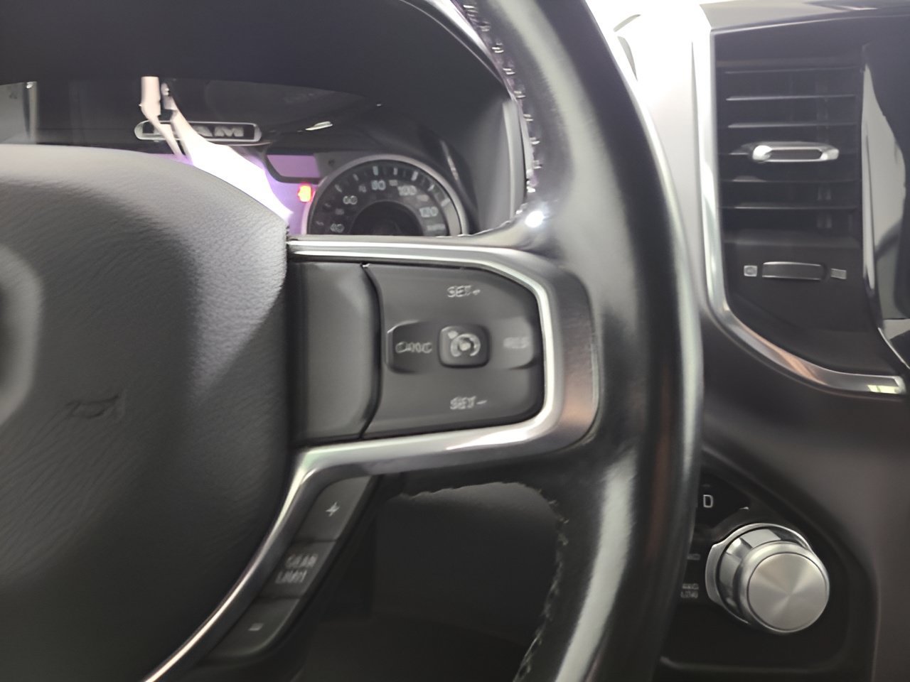 Used 2021 RAM 1500 Laramie w/ Sport Appearance Package AWD/4WD image 28