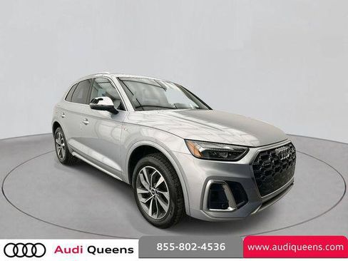Certified 2022 Audi Q5 2.0T Premium w/ Convenience Package AWD/4WD image 5