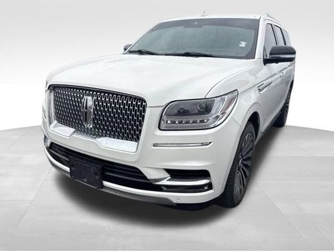 Used 2021 Lincoln Navigator Reserve w/ Luxury Package AWD/4WD image 2