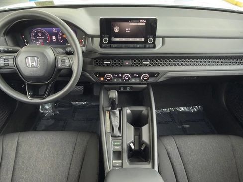 Used 2025 Honda Accord SE image 19