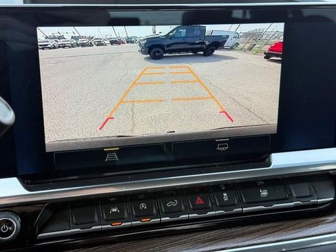 Used 2023 Chevrolet Silverado 1500 LT image 16