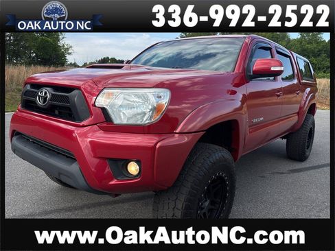 Used 2013 Toyota Tacoma 4x4 Double Cab w/ TRD Sport Pkg image 1