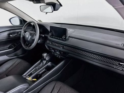 Certified 2024 Honda Accord EX image 29