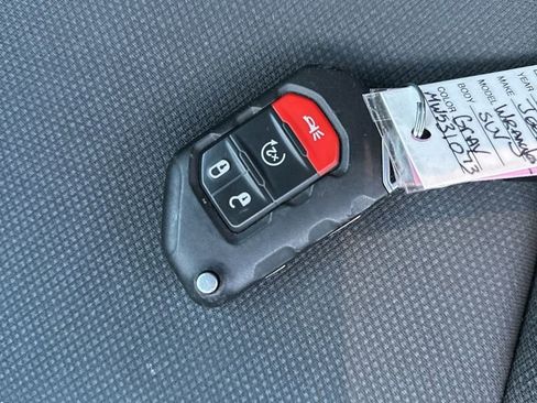 Used 2021 Jeep Wrangler Unlimited Sport image 35