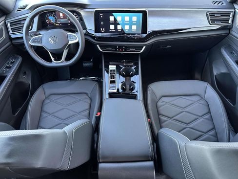 New 2026 Volkswagen Atlas Cross Sport SE image 11