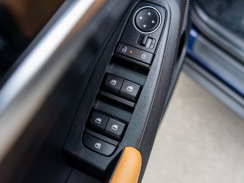 Certified 2026 Kia Seltos EX w/ EX Sunroof Package image 17