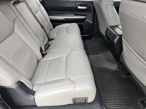 Used 2020 Toyota Tundra SR5 w/ SR5 Leather Package RWD image 32