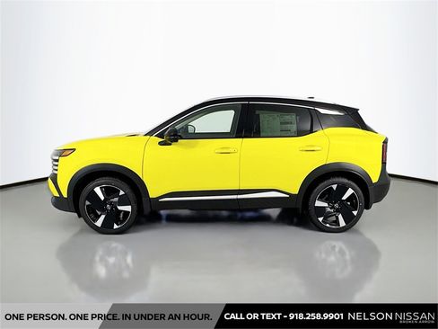 New 2025 Nissan Kicks SR image 8