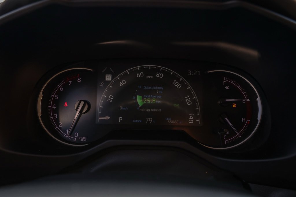 Used 2024 Toyota RAV4 XLE FWD image 28