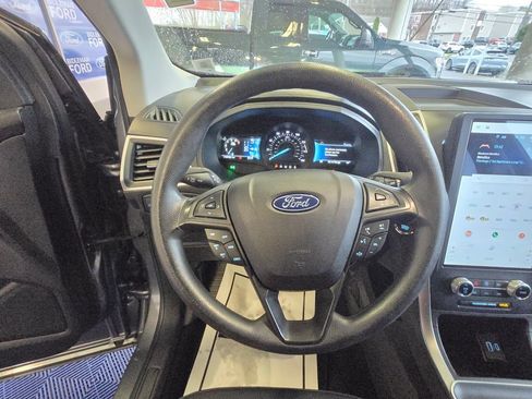Used 2022 Ford Edge SE w/ Black Appearance Package image 13
