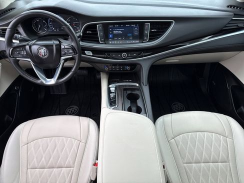 Used 2023 Buick Enclave Avenir w/ Avenir Technology Package image 14