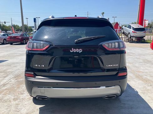 Used 2019 Jeep Cherokee Limited AWD/4WD image 5