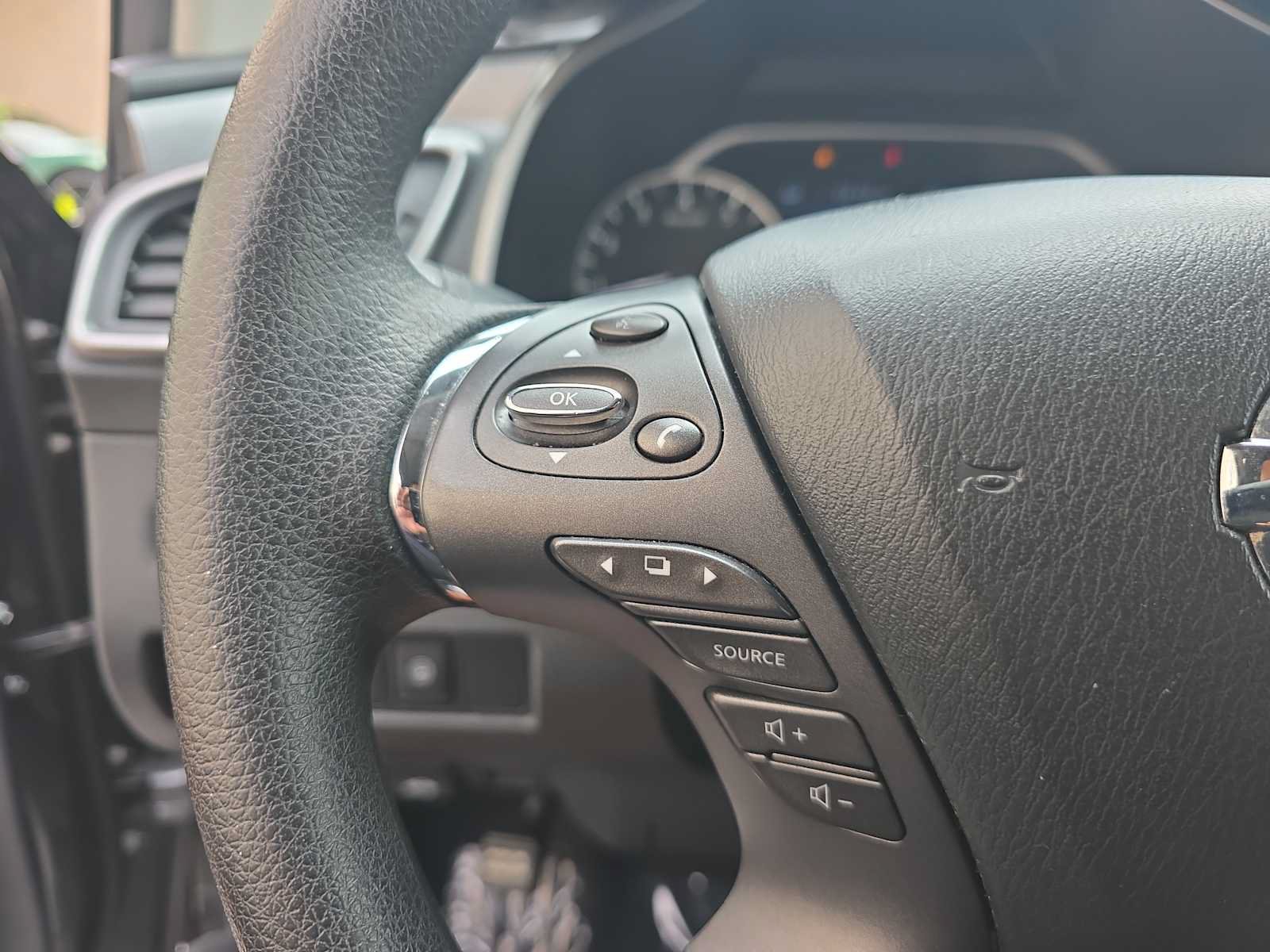 Used 2022 Nissan Murano S AWD/4WD image 26