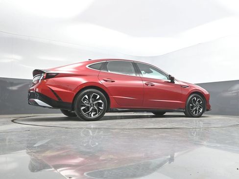 Used 2025 Hyundai Sonata SEL FWD image 40