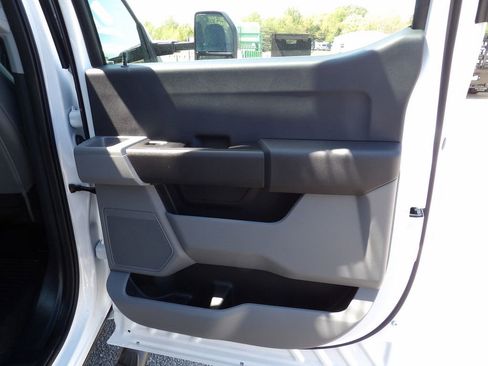 Used 2024 Ford F550 2WD Crew Cab Super Duty image 34