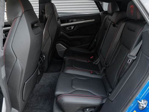 Used 2020 Lamborghini Urus image 24