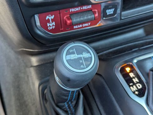 Used 2023 Jeep Wrangler Unlimited Rubicon 4xe w/ Cold Weather Group AWD/4WD image 16
