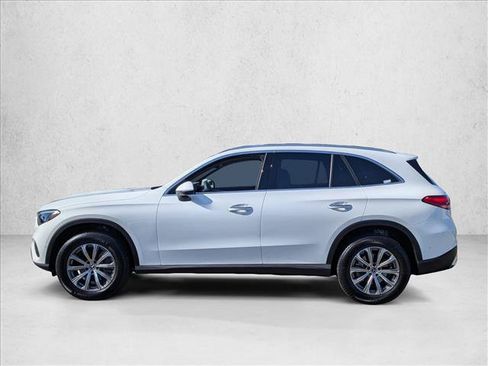 Certified 2026 Mercedes-Benz GLC 300 image 9