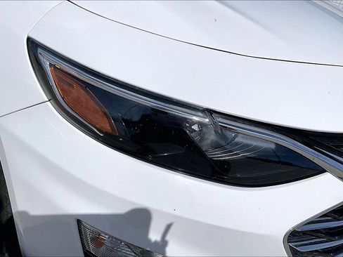 Used 2019 Chevrolet Malibu LT w/ Leather Package image 28