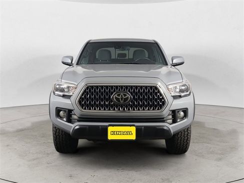 Used 2019 Toyota Tacoma TRD Off-Road image 6