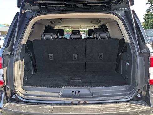 Used 2024 Ford Expedition XLT AWD/4WD image 10