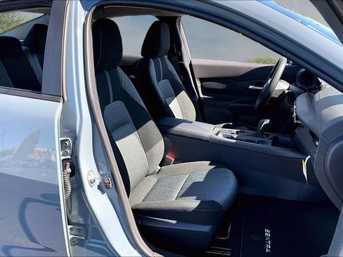 New 2026 Nissan Sentra SV w/ Floor Mat Package FWD image 9
