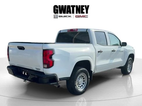 Used 2023 Chevrolet Colorado W/T RWD image 5