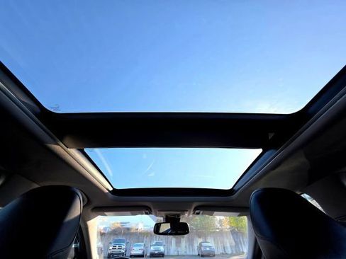 Used 2022 Toyota Camry XLE w/ Navigation Package image 22