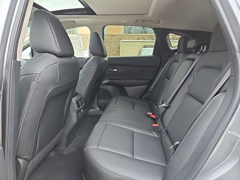 New 2026 Nissan Murano SL image 8