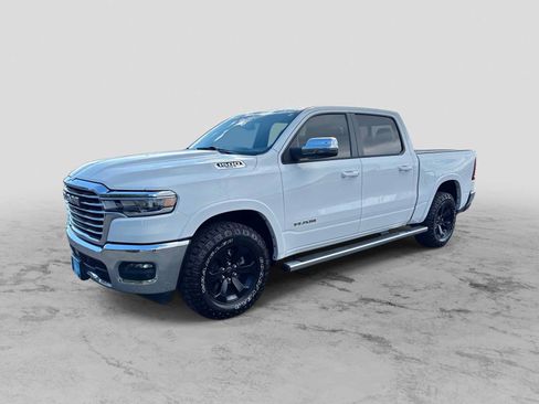 Used 2025 RAM 1500 Laramie AWD/4WD image 1