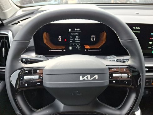 New 2026 Kia Sorento S w/ S Panoramic Sunroof Package image 15