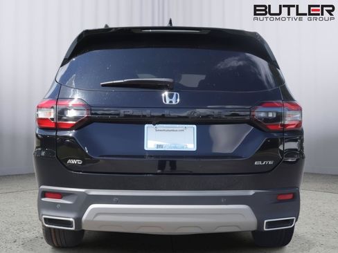 Used 2024 Honda Pilot Elite image 5