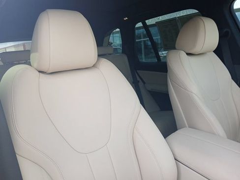 Used 2021 BMW X5 xDrive45e w/ Premium Package AWD/4WD image 17