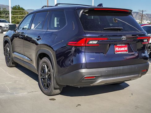 New 2026 Toyota Grand Highlander Limited image 9