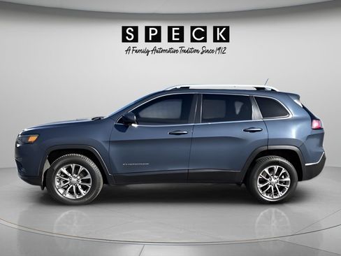 Used 2021 Jeep Cherokee Latitude Plus w/ Mopar Interior Package AWD/4WD image 2