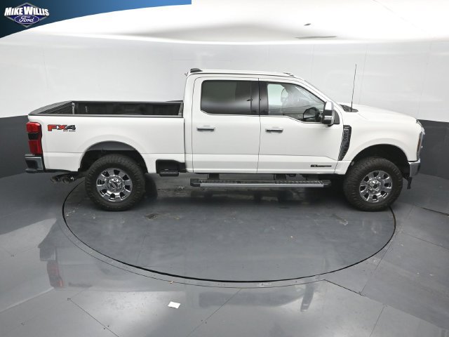 Used 2024 Ford F250 Lariat w/ Chrome Package AWD/4WD image 16