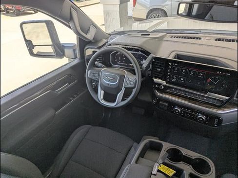 New 2026 GMC Sierra 3500 SLE w/ SLE Value Package AWD/4WD image 20