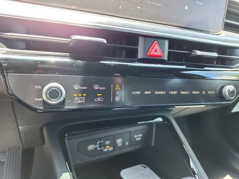 New 2026 Kia K5 GT-Line w/ GT-Line Premium Package FWD image 22