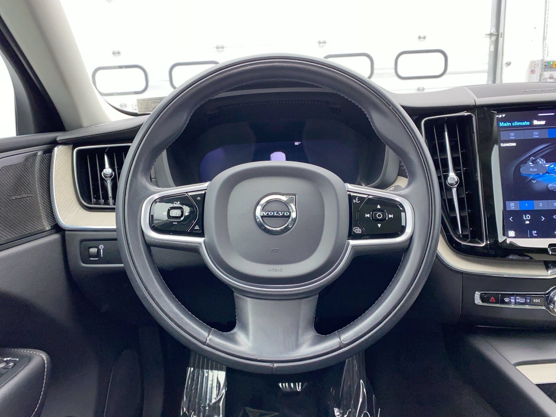 Used 2022 Volvo XC60 B5 Inscription w/ Climate Package AWD/4WD image 12