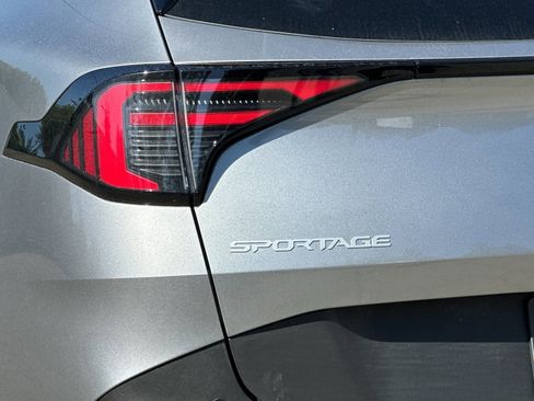 New 2026 Kia Sportage LX FWD image 25