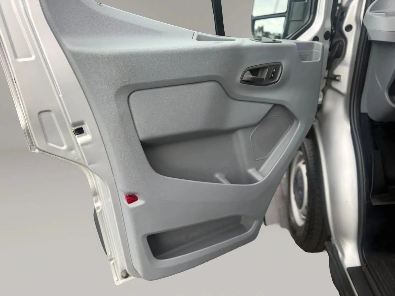 Used 2017 Ford Transit 350 XL RWD image 11