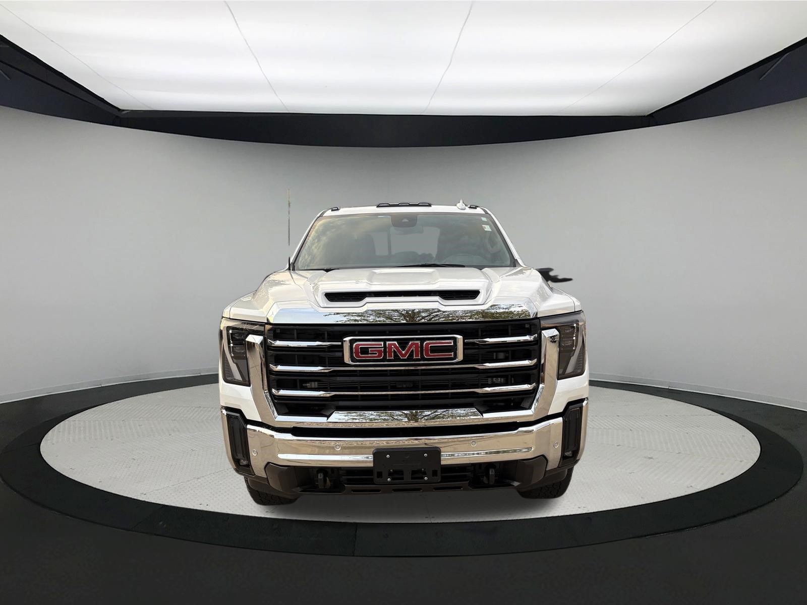 Used 2024 GMC Sierra 2500 SLT w/ SLT Premium Package AWD/4WD image 2