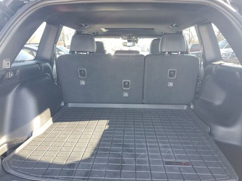 Used 2024 Jeep Grand Cherokee Altitude image 8