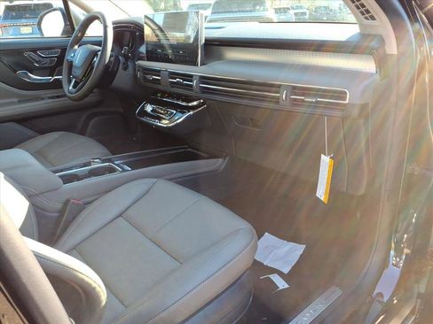 New 2026 Lincoln Corsair Premiere AWD/4WD image 10
